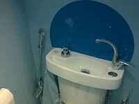 Kit lave-mains WiCi Concept adaptable sur WC existant avec douchette WC - Madame M (64)
